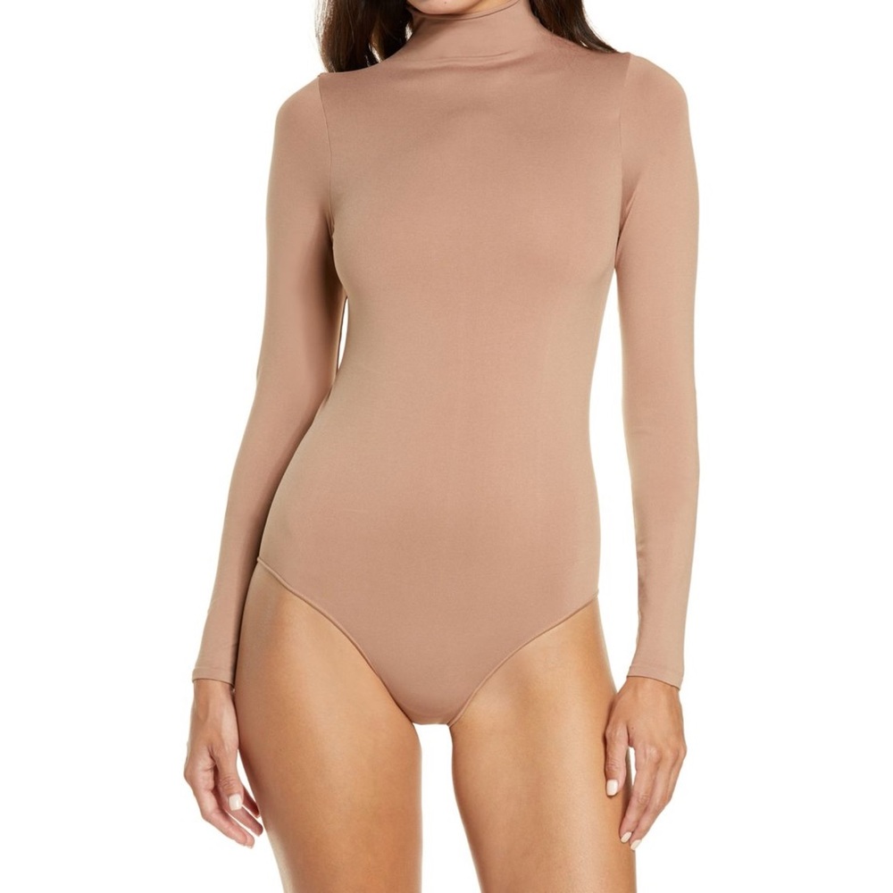 NIB SKIMS Essential Mock Neck Long Sleeve Bodysuit - Tigers eye